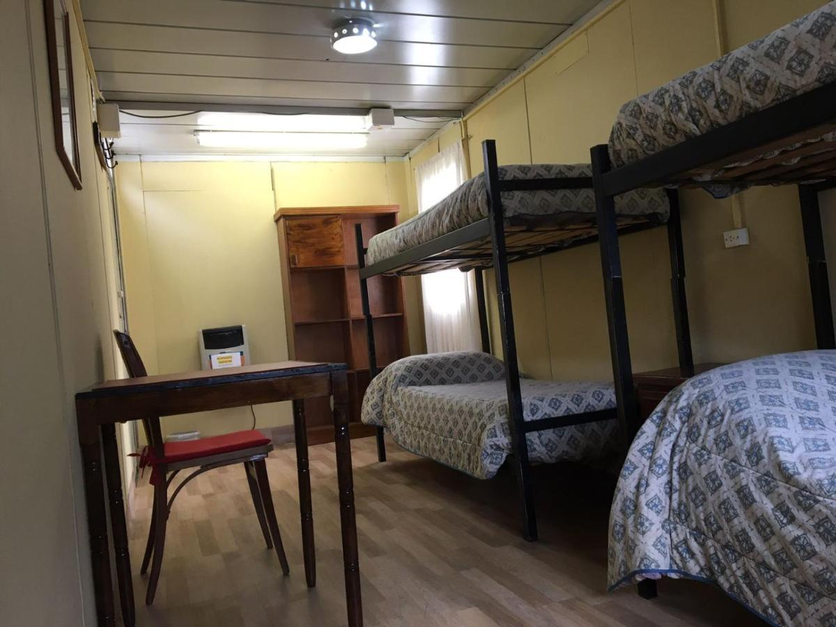 Lo De Momo Alojamiento Turistico Hostel Ushuaia Bagian luar foto
